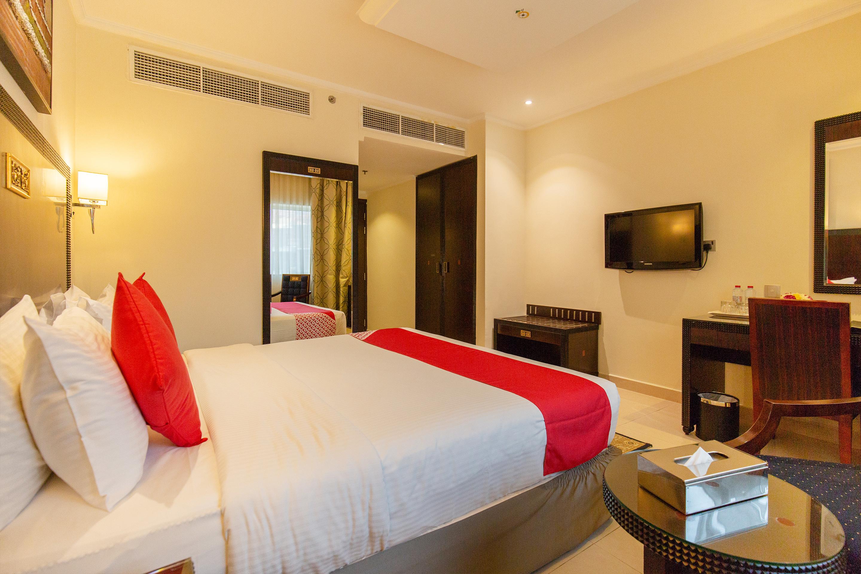 Smana Hotel Al Raffa Dubai Bagian luar foto