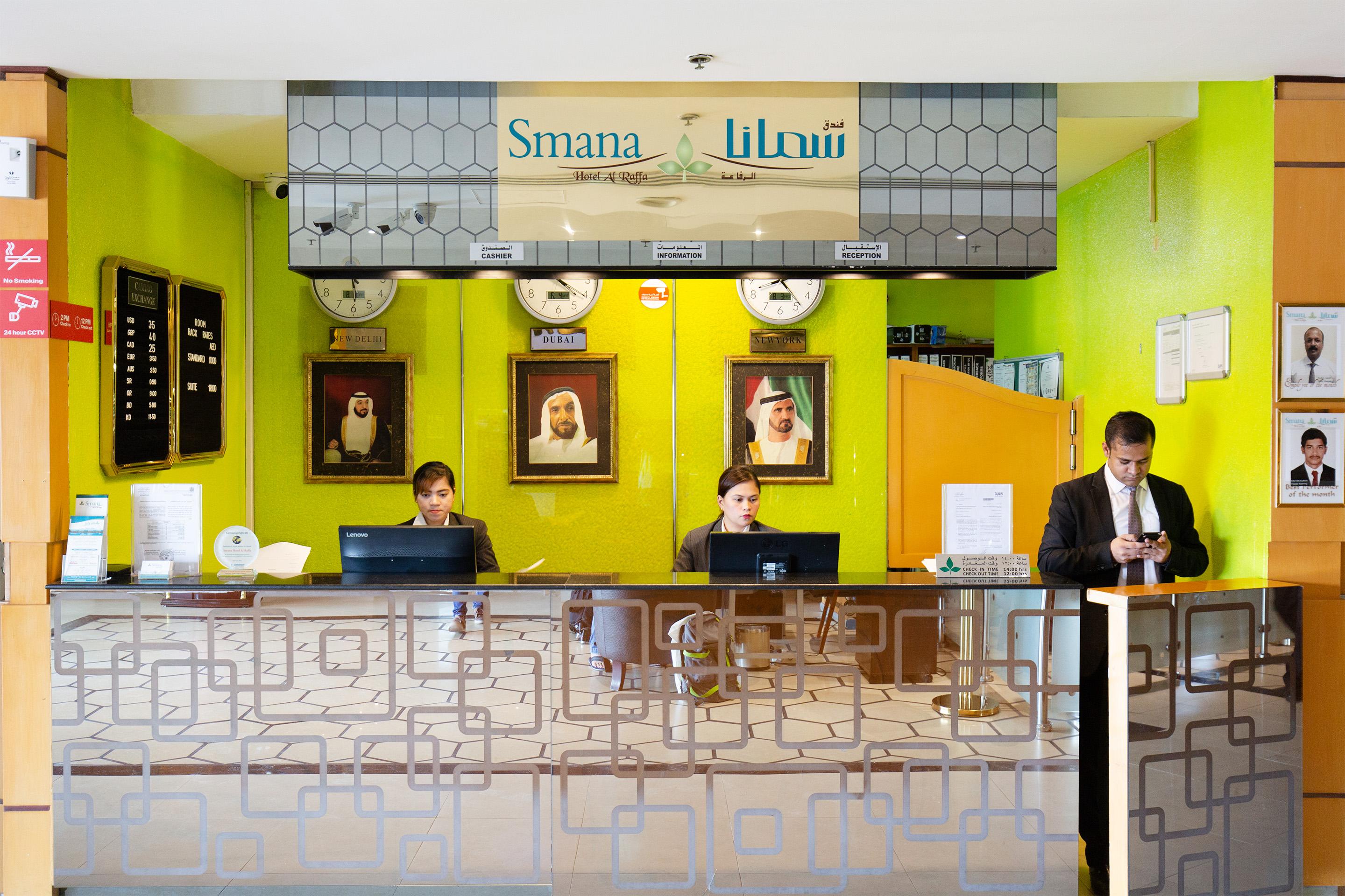 Smana Hotel Al Raffa Dubai Bagian luar foto