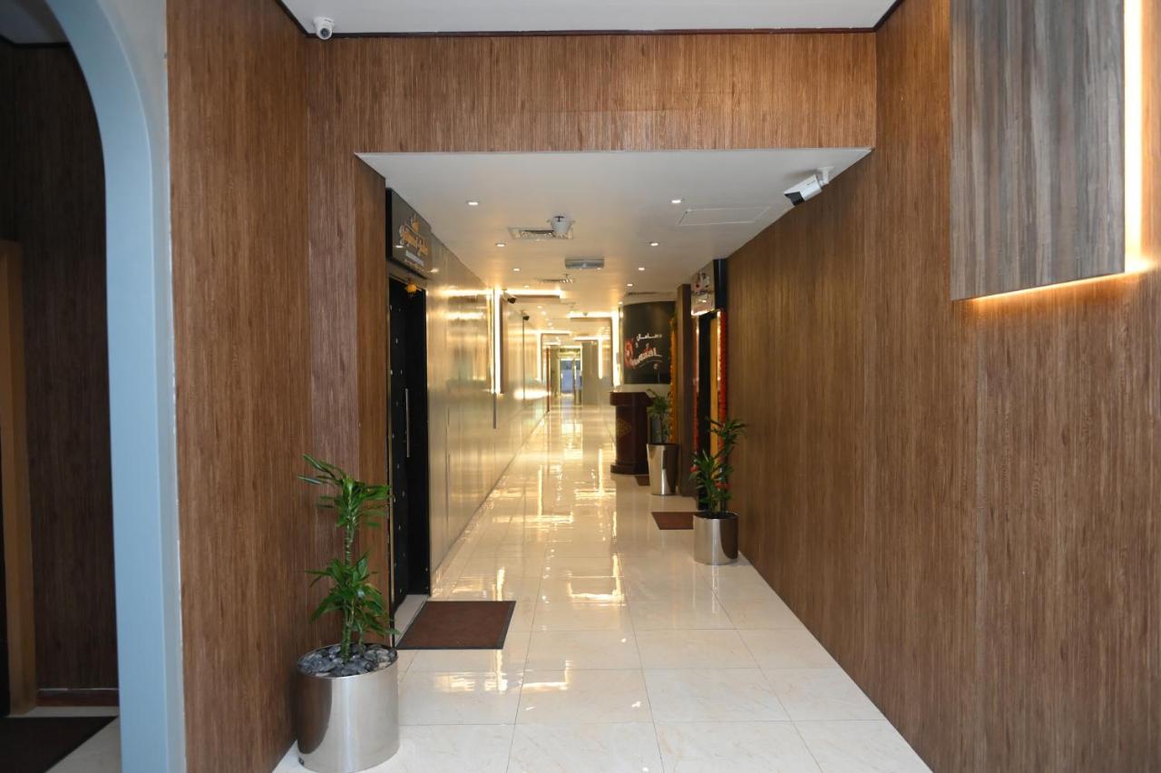 Smana Hotel Al Raffa Dubai Bagian luar foto