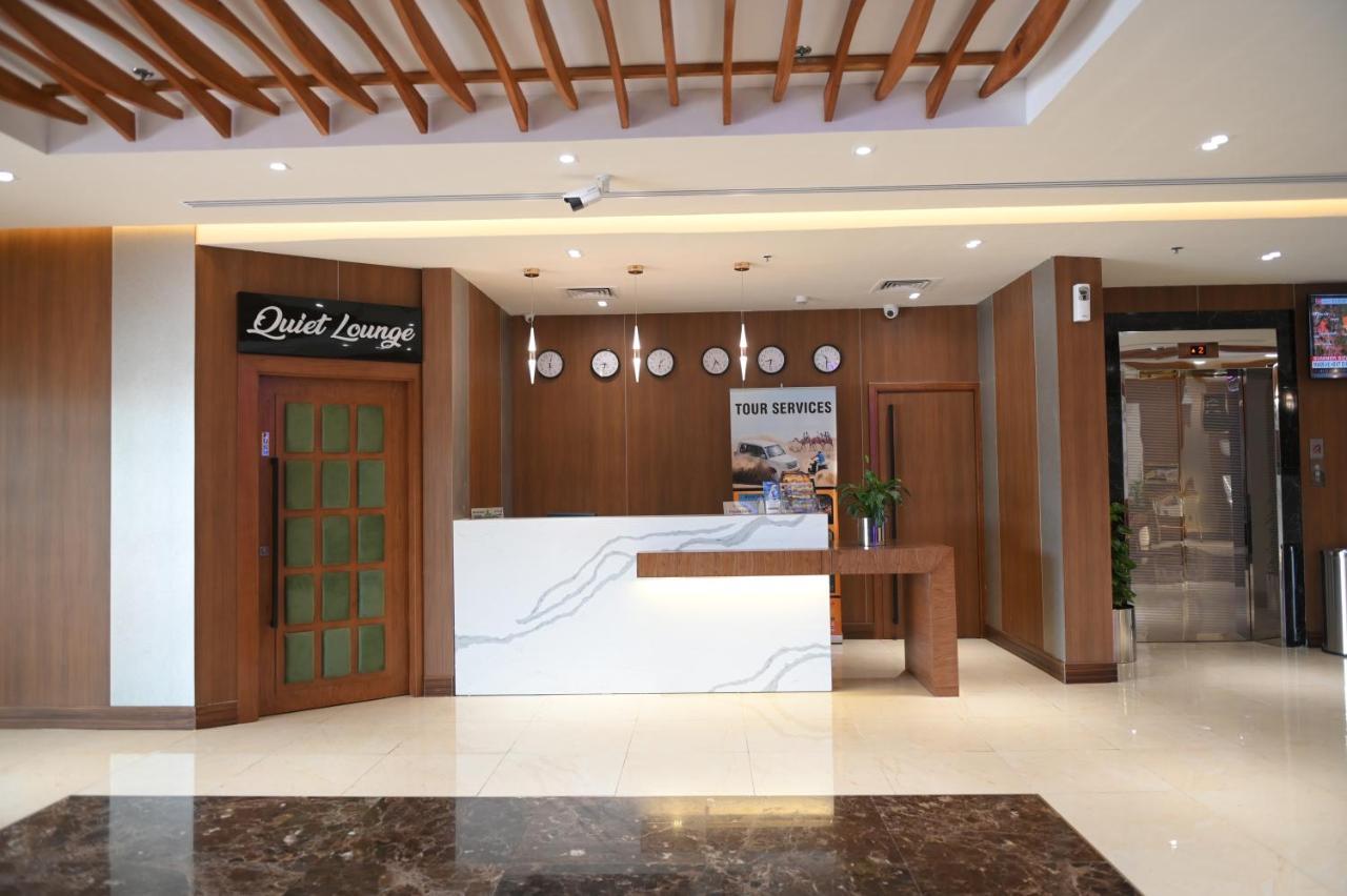Smana Hotel Al Raffa Dubai Bagian luar foto