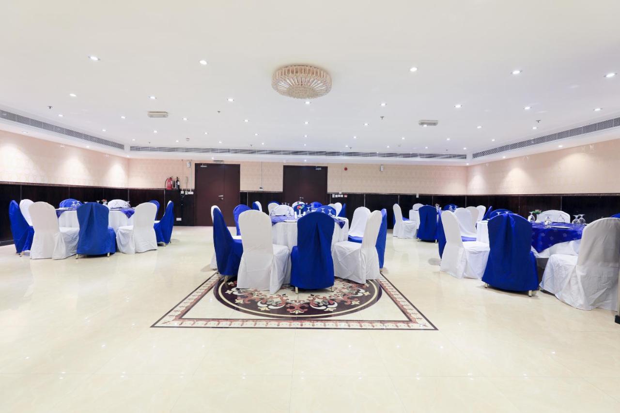 Smana Hotel Al Raffa Dubai Bagian luar foto